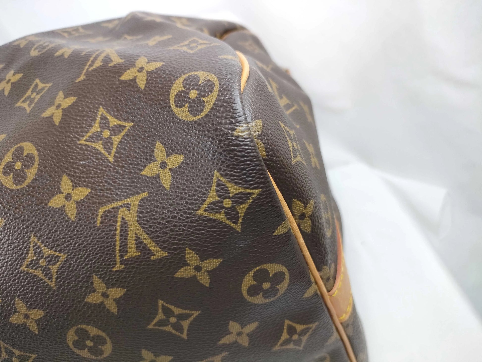 Louis Vuitton Keepall Bandouliere Monogram Canvas, Brown, Canvas, Travel Bag