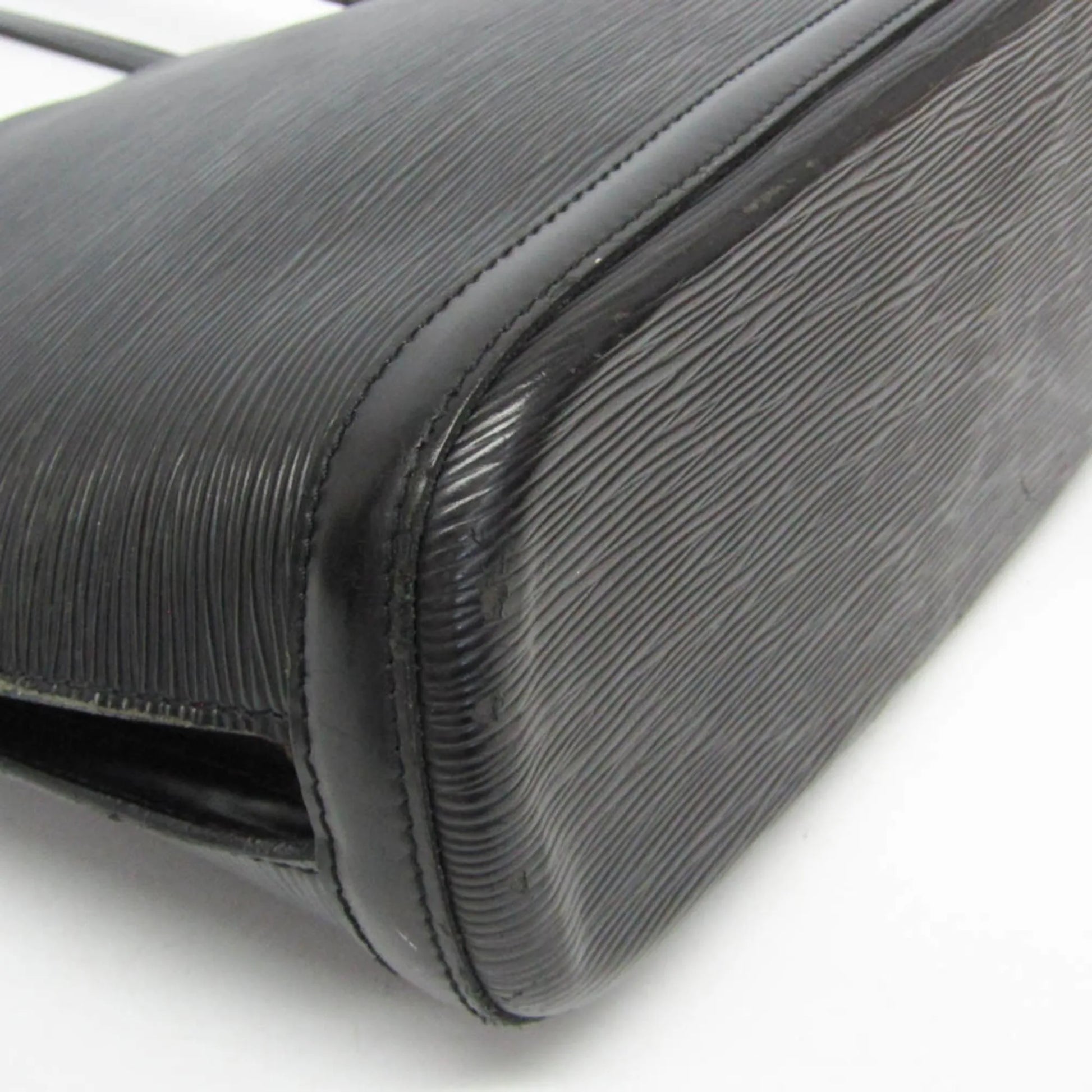 Louis Vuitton Lussac Epi Leather, Black, Leather, Shoulder Bag
