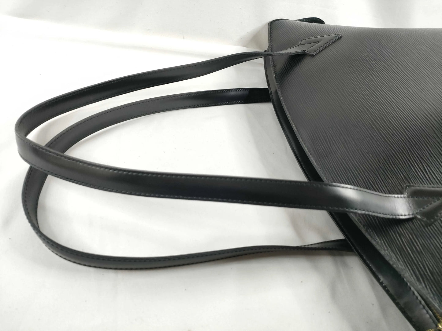 Louis Vuitton Saint Jacques Epi Leather, Black, Leather, Shoulder Bag