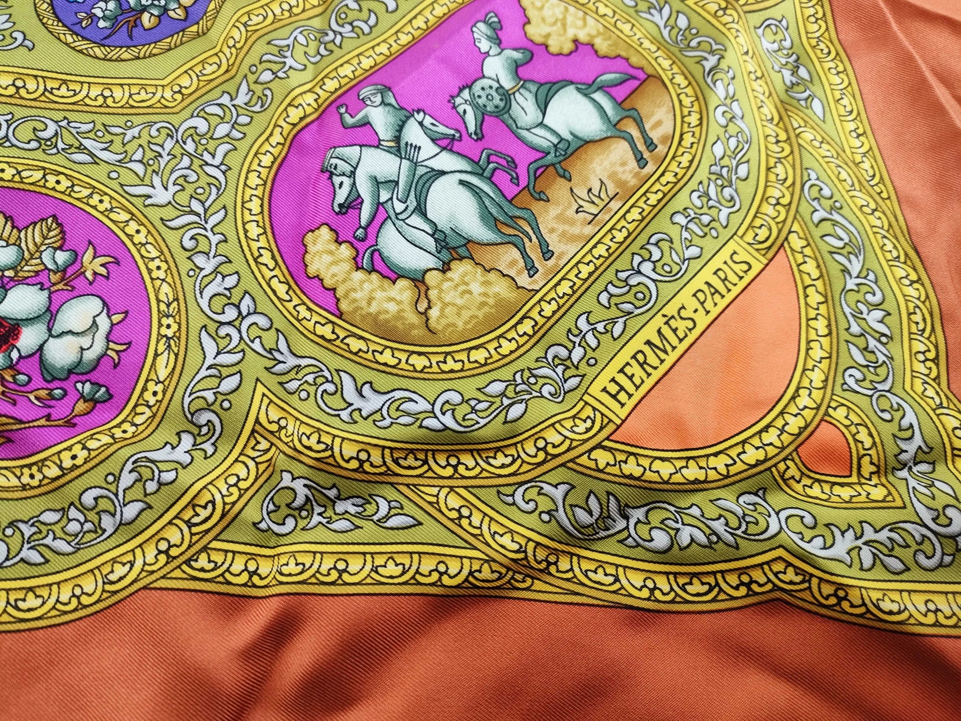 Hermes Carré 90 Silk multicolor, Multicolour, Silk, Scarf