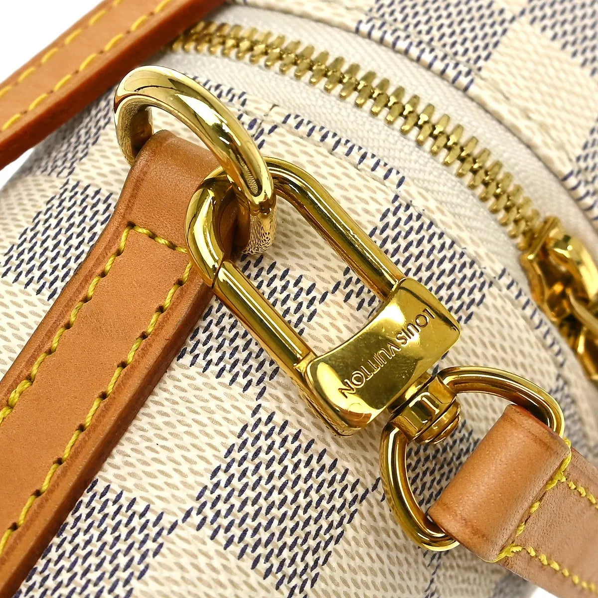 Louis Vuitton Bottle Holder Damier, White, Canvas, Clutch