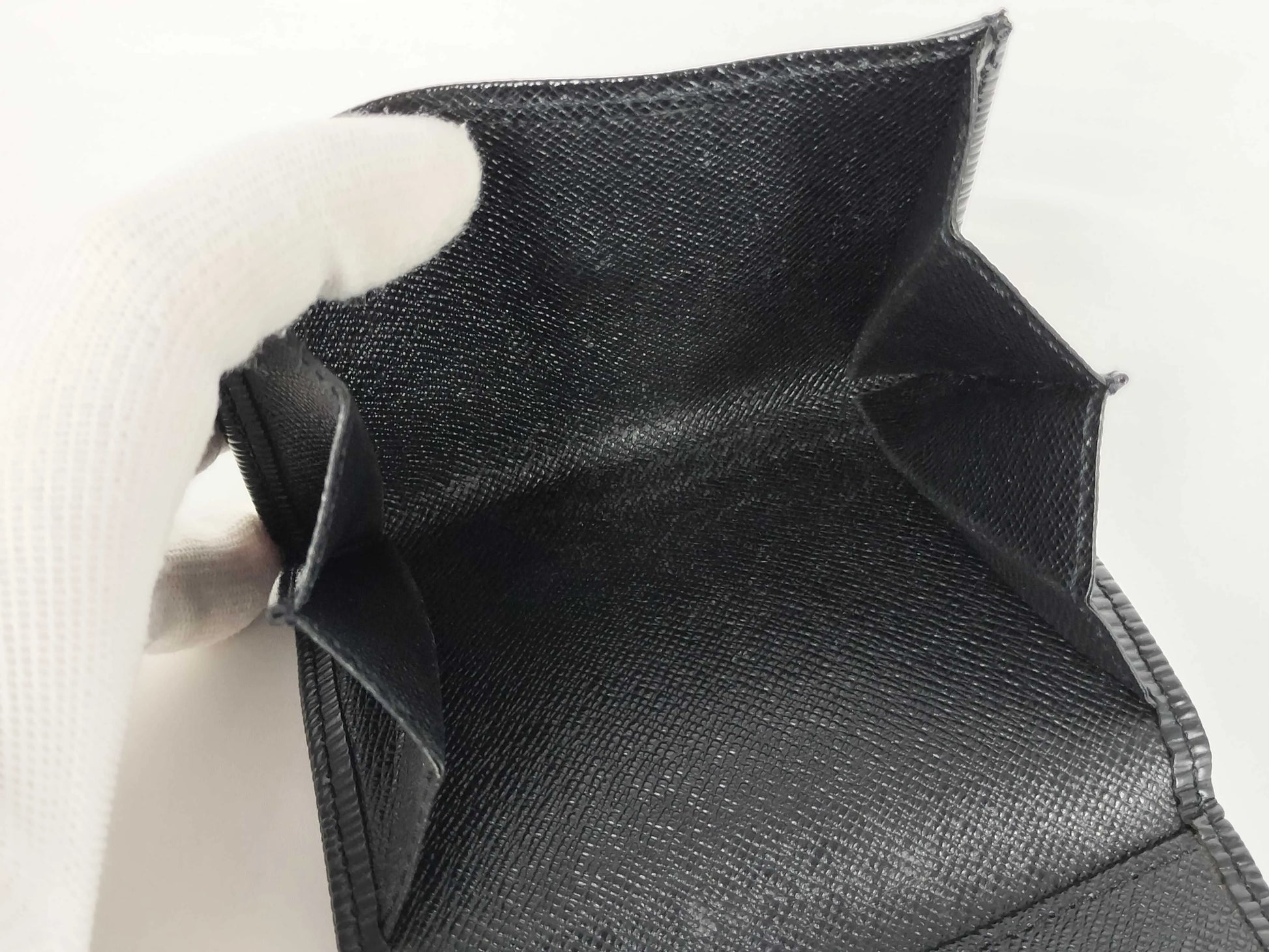Louis Vuitton Iris Wallet NM Epi, Black, Leather, Wallet
