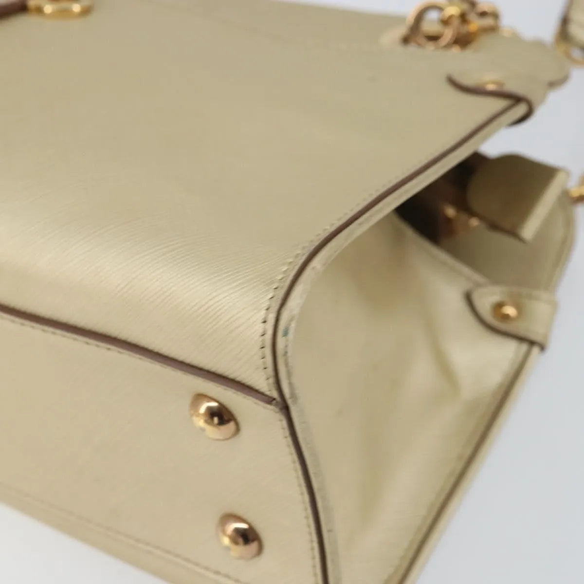 Salvatore Ferragamo Gancini Leather, Gold, Leather, Shoulder Bag