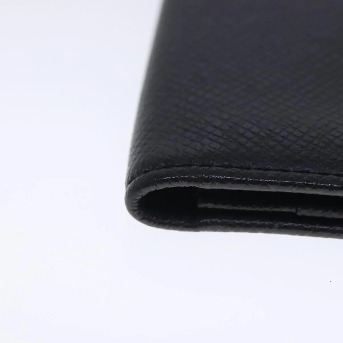 Louis Vuitton Porte Cartes Taiga Leather, Gray, Leather, Wallet