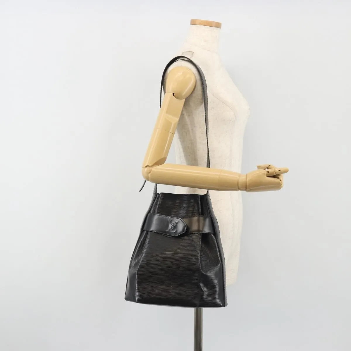 Louis Vuitton Vintage Sac d'Epaule Handbag Epi, Black, Leather, Shoulder Bag
