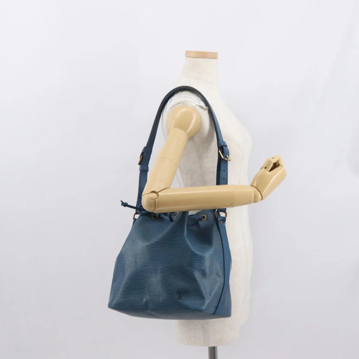 Louis Vuitton Petit Noe Epi Leather, Blue, Leather, Shoulder Bag