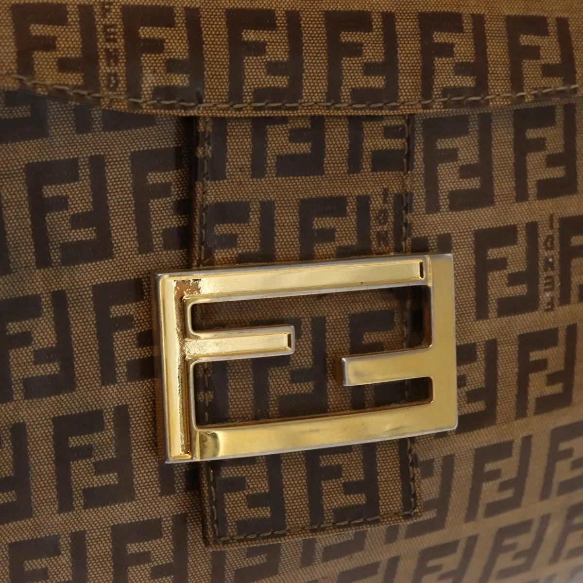 Fendi Mamma baguette Cuir verni, Brown, PVC, Shoulder Bag