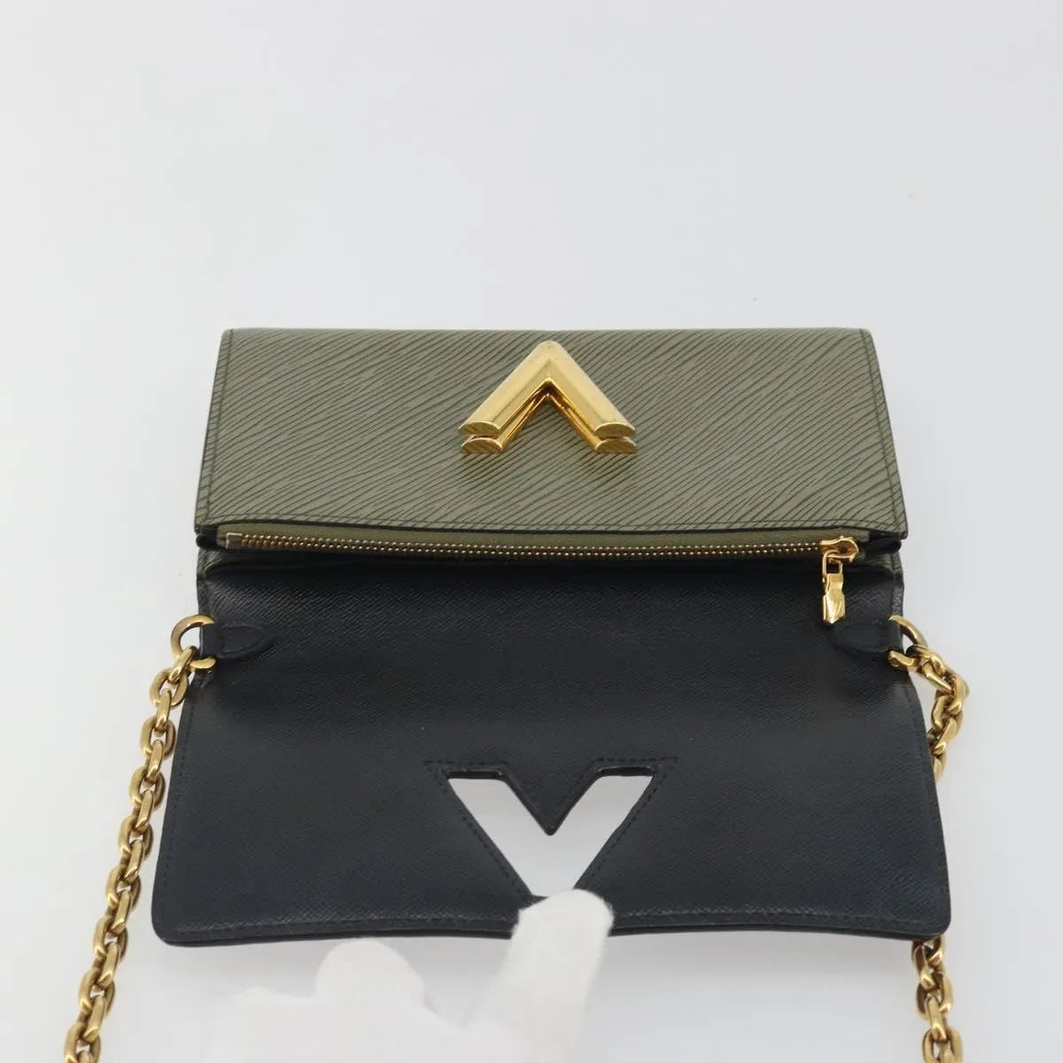 Louis Vuitton Twist Monogram Leather, Multicolour, Canvas, Clutch