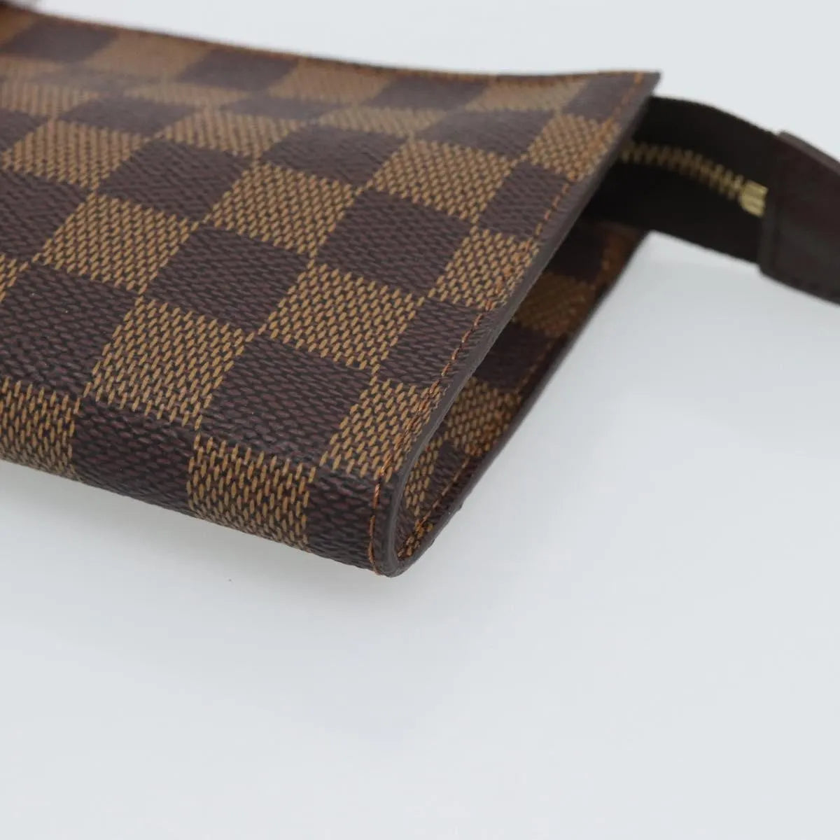 Louis Vuitton Marais Bucket Zip Damier, Brown, Canvas, Clutch