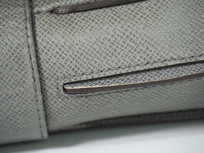 Louis Vuitton Roman Taiga Leather, Gray, Leather, Shoulder Bag