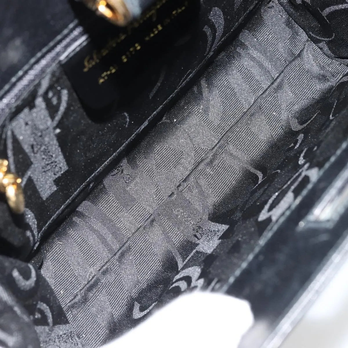 Salvatore Ferragamo Vintage Chain Leather, Black, Leather, Shoulder Bag