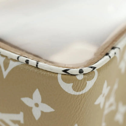 Louis Vuitton Beach Limited Edition Colored Monogram Giant, Green, Canvas, Clutch