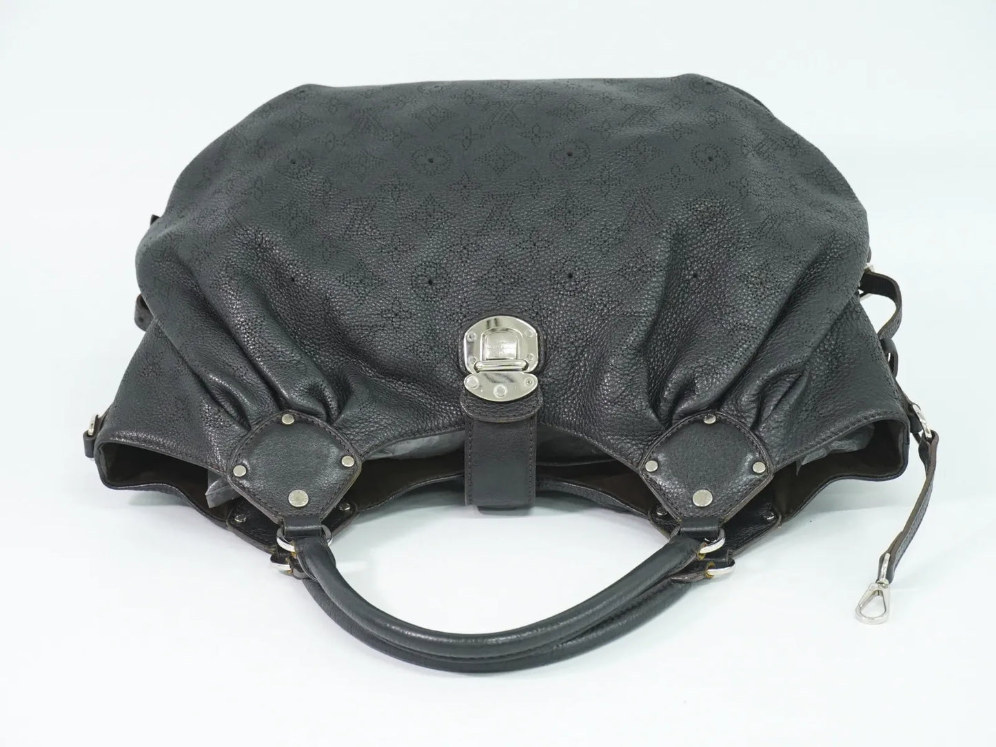Louis Vuitton L Hobo Mahina Leather, Black, Leather, Shoulder Bag