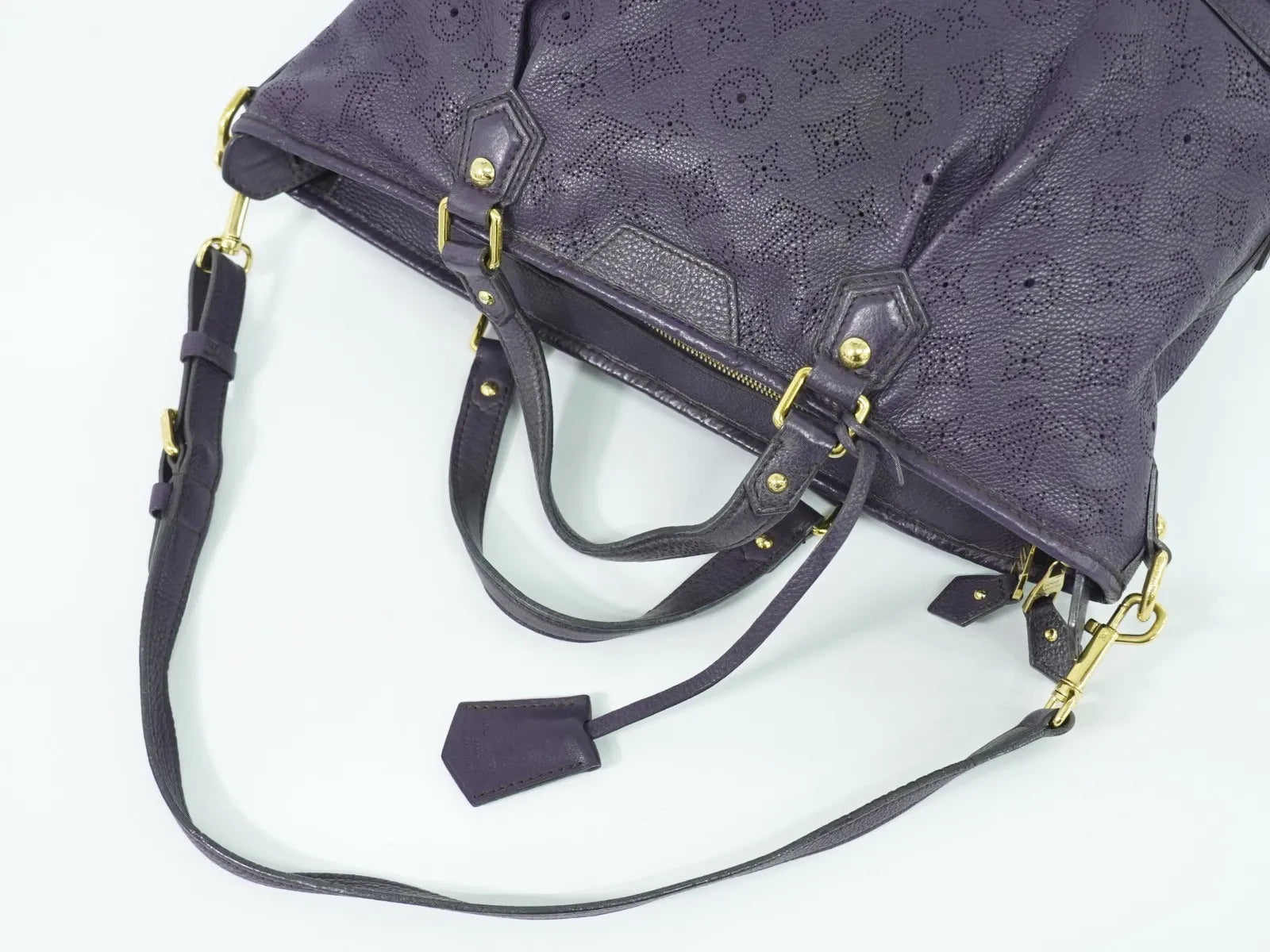 Louis Vuitton Stellar Mahina Leather, Purple, Leather, Handbag