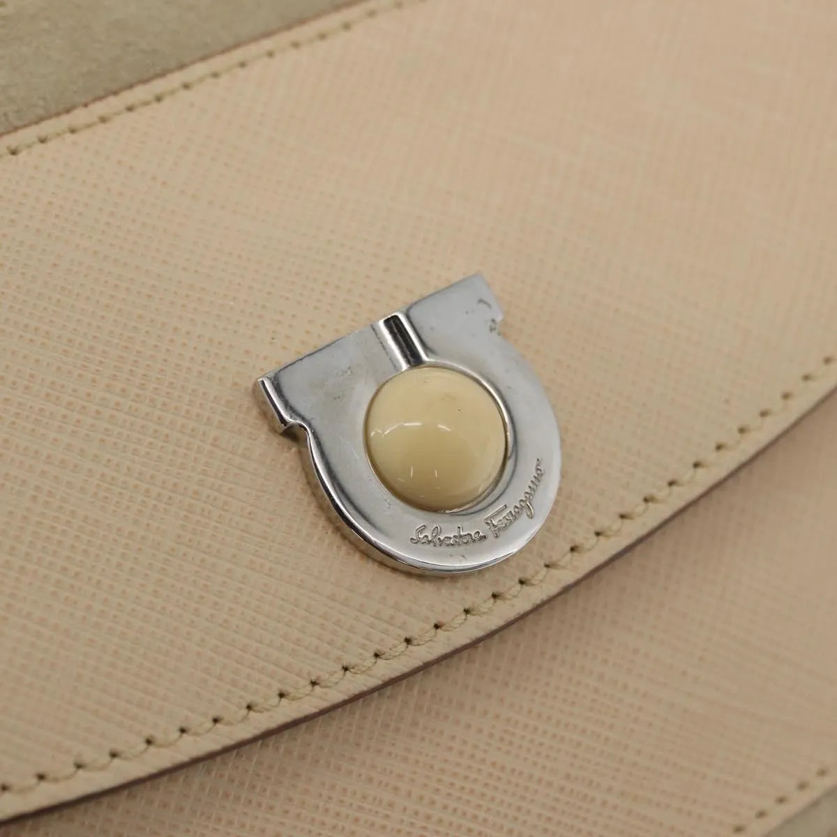 Salvatore Ferragamo Gancini Suede, Beige, Suede, Handbag
