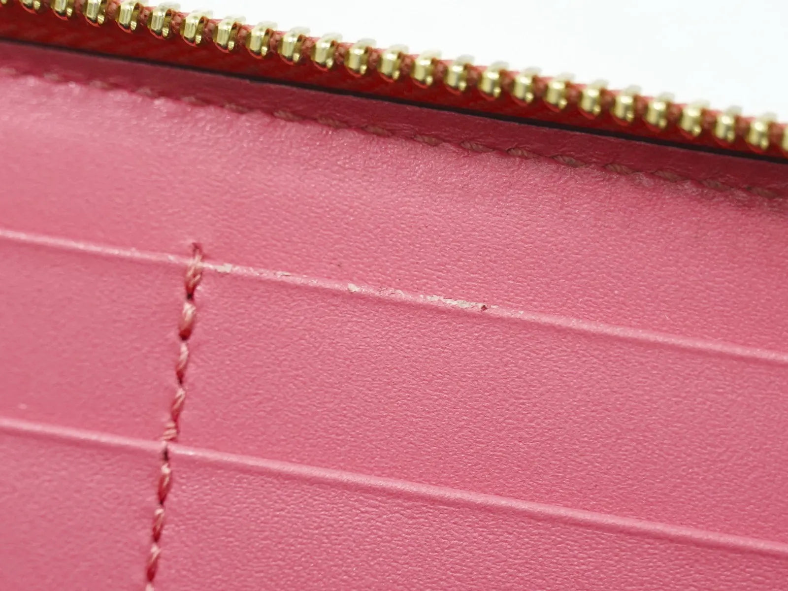 Gucci Zip Around Wallet (Outlet) Microguccissima Leather, Pink, Leather, Wallet