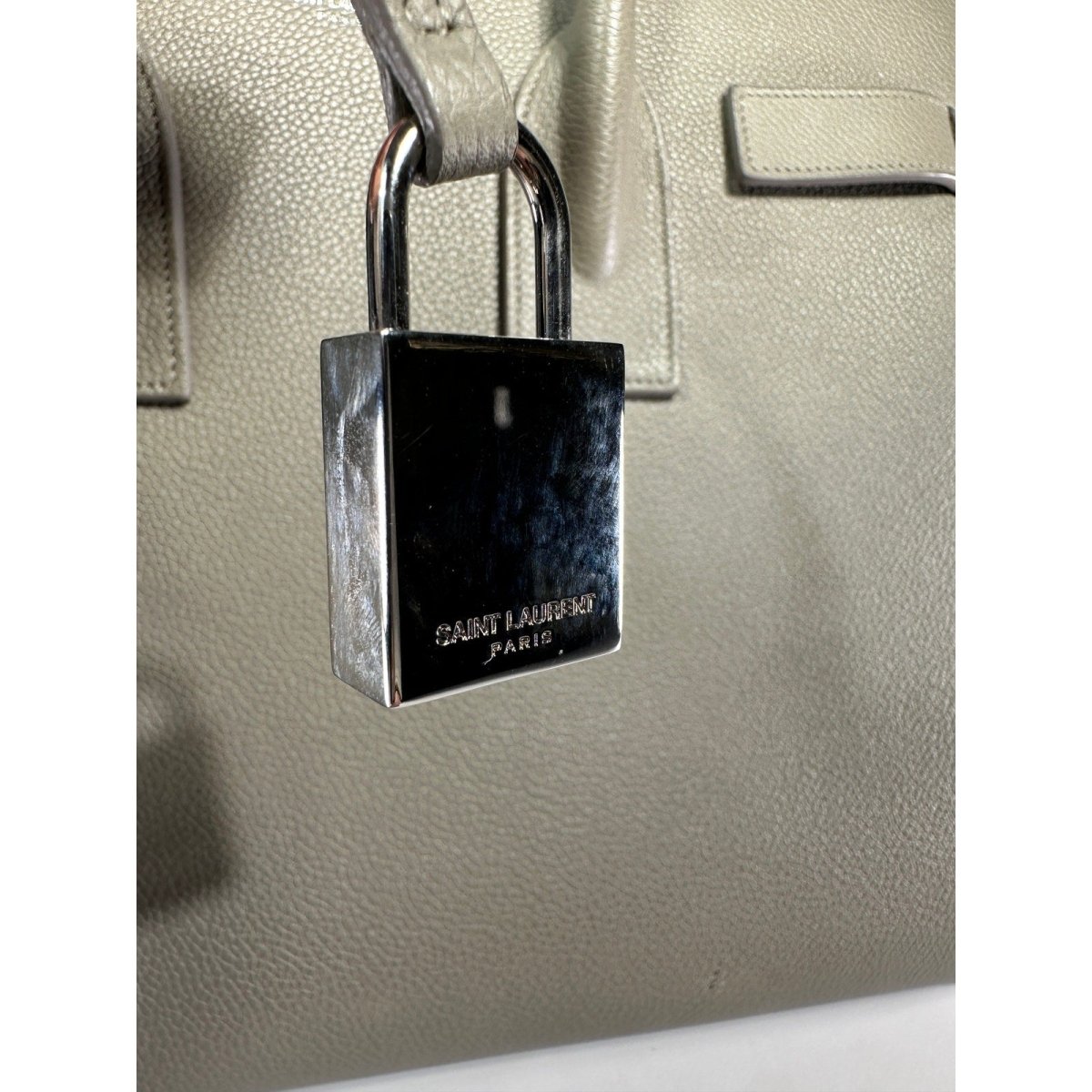 YVES SAINT LAURENT Classic Sac De Jour Baby Tote Beige - Brandsamsara